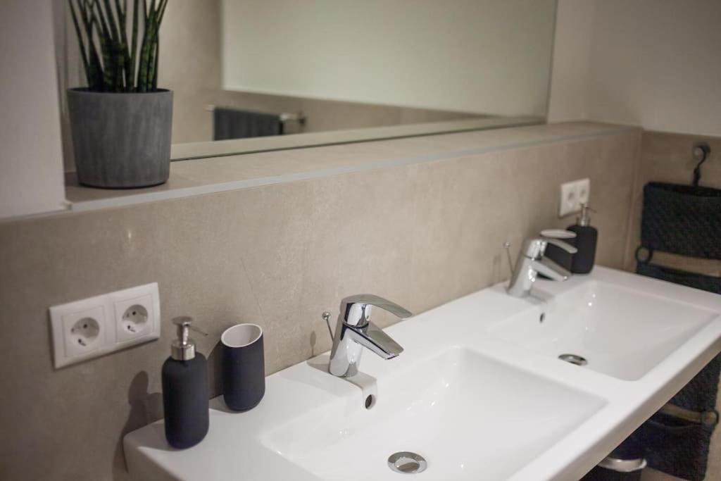 Alpenblick De Luxe Apartment เอิทซ์ ภายนอก รูปภาพ
